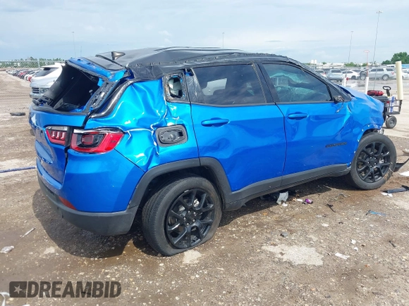 2023 Jeep Compass Latitude with VIN 3C4NJDBNXPT509707, listed as a IAAI auction lot 42368550 with 27,104 mi miles and . Bid and sale history available at DreamBid. Image 4.