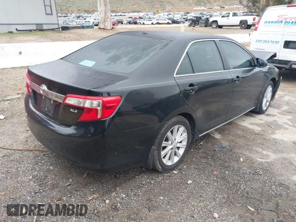 2014 Toyota Camry SE with VIN 4T1BK1FK8EU539138, listed as a IAAI auction lot 41802302 with 91,205 mi miles. Bid and sale history available at carsss.com. Image 4.