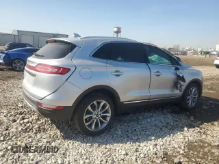 2019 Lincoln MKC Select with VIN 5LMCJ2D93KUL03390, listed as a Copart auction lot 49171235 with 63,417 mi miles and Salvage title. Bid and sale history available at DreamBid. Image 3.