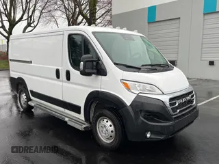 2023 Ram ProMaster Cargo with VIN 3C6LRVVG7PE572634, listed as a Copart auction lot 50415055 with 17,990 mi miles and Clean Title. Bid and sale history available at DreamBid. Image 1.