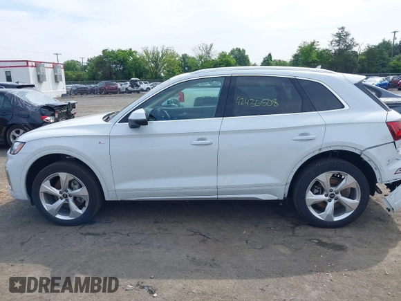 2023 Audi Q5 S line Premium Plus z VIN WA1EAAFY9P2148081, wystawiony jako IAAI lot #42436508 z przebiegiem 25 877 mil mil oraz . Historia ofert i sprzedaży dostępna na DreamBid. Obrazek 14.