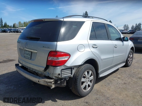 2007 Mercedes-Benz M 320 CDI z VIN 4JGBB22E67A210285, wystawiony jako IAAI lot #42002404 z przebiegiem 164 318 mil mil oraz . Historia ofert i sprzedaży dostępna na DreamBid. Obrazek 4.
