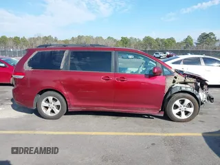 2012 Toyota Sienna LE AAS with VIN 5TDKK3DCXCS227268, listed as a IAAI auction lot 41504555 with 268,609 mi miles. Bid and sale history available at carsss.com. Image 13.