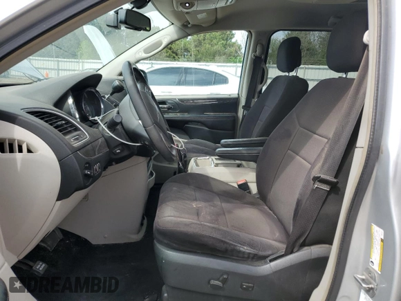 2011 Chrysler Town & Country Touring z VIN 2A4RR5DG9BR720174, wystawiony jako Copart lot #54435885 z przebiegiem 168 089 mil mil oraz Szkoda całkowita • Salvage title. Historia ofert i sprzedaży dostępna na DreamBid. Obrazek 7.