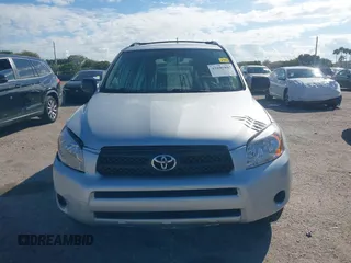2007 Toyota RAV4 with VIN JTMBK33V476016205, listed as a IAAI auction lot 41685885 with 224,811 mi miles. Bid and sale history available at carsss.com. Image 12.