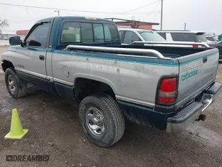 1995 Dodge Ram 1500 with VIN 1B7HF16Z2SS271663, listed as a IAAI auction lot 41735565 with 270,039 mi miles. Bid and sale history available at carsss.com. Image 3.