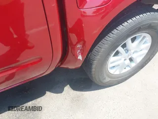 2019 Nissan Frontier SV z VIN 1N6AD0EV4KN705996, wystawiony jako IAAI lot #42703515 z przebiegiem 24 346 mil mil oraz . Historia ofert i sprzedaży dostępna na DreamBid. Obrazek 18.