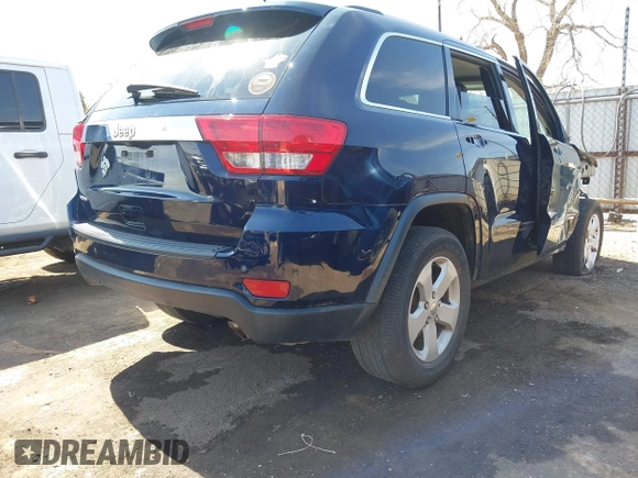 2013 Jeep Grand Cherokee Laredo with VIN 1C4RJEAG9DC621061, listed as a IAAI auction lot 41846537 with 107,264 mi miles. Bid and sale history available at carsss.com. Image 4.