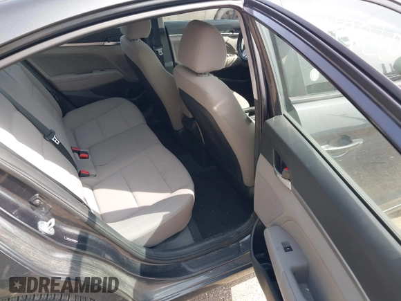 2020 Hyundai Elantra Value Edition z VIN 5NPD84LF6LH616584, wystawiony jako IAAI lot #41926099 z przebiegiem 86 887 mil mil oraz . Historia ofert i sprzedaży dostępna na DreamBid. Obrazek 8.