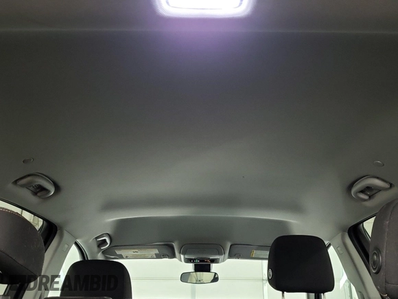2020 Chevrolet Equinox LT z VIN 2GNAXJEV2L6235318, wystawiony jako IAAI lot #42398544 z przebiegiem 73 042 mil mil oraz . Historia ofert i sprzedaży dostępna na DreamBid. Obrazek 1.