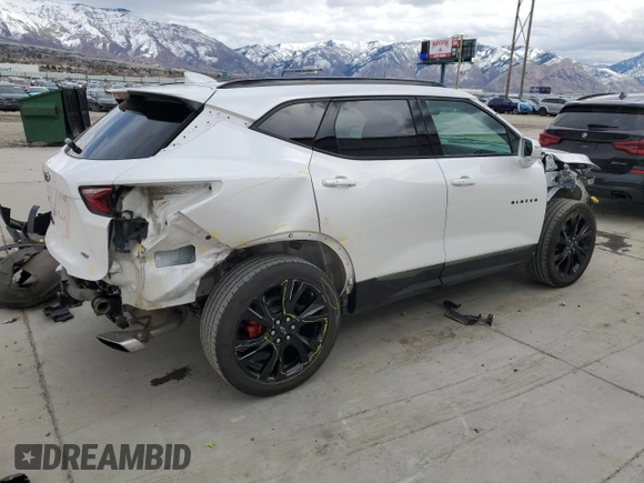 2020 Chevrolet Blazer RS z VIN 3GNKBKRSXLS723913, wystawiony jako Copart lot #49809805 z przebiegiem 51 820 mil mil oraz Szkoda całkowita • Salvage title. Historia ofert i sprzedaży dostępna na DreamBid. Obrazek 3.