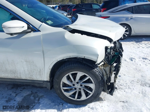 2015 Nissan Rogue SL with VIN 5N1AT2MV0FC791503, listed as a IAAI auction lot 41622888 with 110,792 mi miles. Bid and sale history available at carsss.com. Image 18.