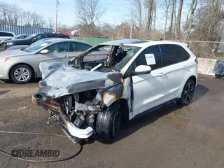 2020 Ford Edge ST z VIN 2FMPK4AP8LBB41330, wystawiony jako IAAI lot #41466553 z przebiegiem Nie podano mil oraz . Historia ofert i sprzedaży dostępna na DreamBid. Obrazek 2.