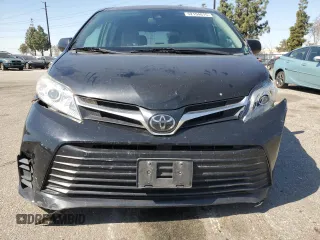 2018 Toyota Sienna LE Auto Access Seat с VIN 5TDKZ3DC1JS934414, выставлен на аукционе Copart как лот 52194615 с пробегом 130 058 миль миль и Списание • Salvage title. История ставок и продаж доступна на DreamBid. Изображение 5.
