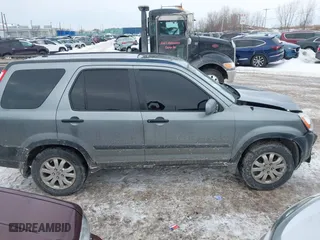 2005 Honda CR-V EX with VIN SHSRD77815U337505, listed as a IAAI auction lot 41441557 with 268,640 mi miles. Bid and sale history available at carsss.com. Image 13.