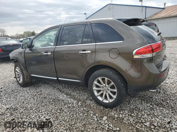 2011 Lincoln MKX with VIN 2LMDJ8JK8BBJ27786, listed as a Copart auction lot 50939525 with 158,142 mi miles and Salvage Title. Bid and sale history available at DreamBid. Image 2.