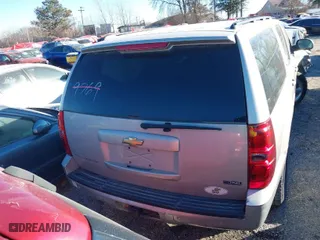 2007 Chevrolet Suburban LT with VIN 1GNFK16327J351287, listed as a IAAI auction lot 38288423 with 152,511 mi miles. Bid and sale history available at carsss.com. Image 16.