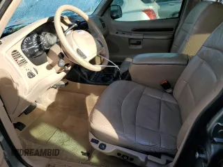 2000 Ford Explorer z VIN 1FMDU85P4YZA19051, wystawiony jako Copart lot #42633475 z przebiegiem 81 050 mil mil oraz Szkoda całkowita • Salvage title. Historia ofert i sprzedaży dostępna na DreamBid. Obrazek 7.