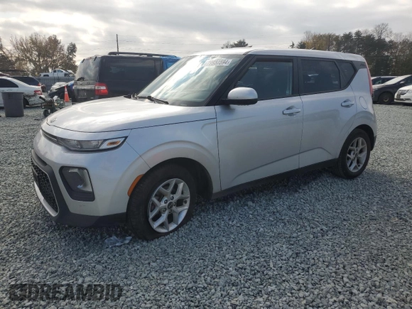 2020 Kia Soul X-Line with VIN KNDJ23AU8L7018713, listed as a Copart auction lot 79931594 with 102,902 mi miles and Salvage Title. Bid and sale history available at carsss.com. Image 1.