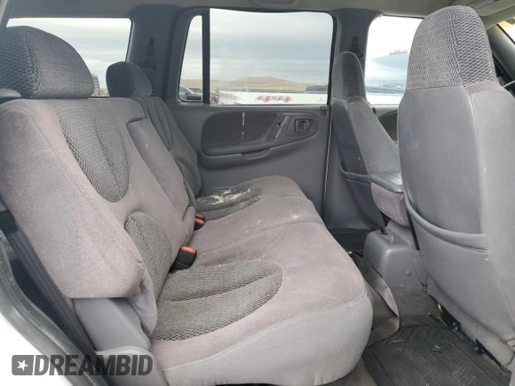 2000 Dodge Durango with VIN 1B4HS28Z1YF168392, listed as a Copart auction lot 89223475 with 299,799 mi miles and Salvage Title. Bid and sale history available at DreamBid. Image 10.