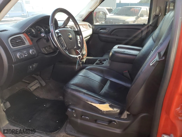 2009 Chevrolet Avalanche LT w/2LT with VIN 3GNFK22069G203102, listed as a Copart auction lot 74141654 with 235,264 mi miles and Clean Title. Bid and sale history available at carsss.com. Image 7.