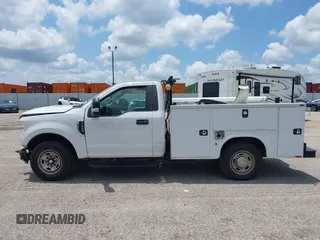 2019 Ford F-250 XL with VIN 1FDBF2A62KEF59427, listed as a IAAI auction lot 42523580 with 80,243 mi miles and . Bid and sale history available at DreamBid. Image 14.