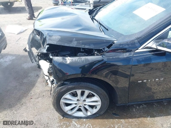 2018 Chevrolet Malibu LT with VIN 1G1ZD5ST2JF134385, listed as a IAAI auction lot 41839314 with 181,569 mi miles. Bid and sale history available at carsss.com. Image 17.