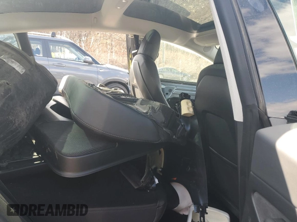 2022 Tesla Model 3 Long Range with VIN 5YJ3E1EB7NF257549, listed as a Copart auction lot 46980555 with 68,955 mi miles and Salvage Title. Bid and sale history available at DreamBid. Image 10.
