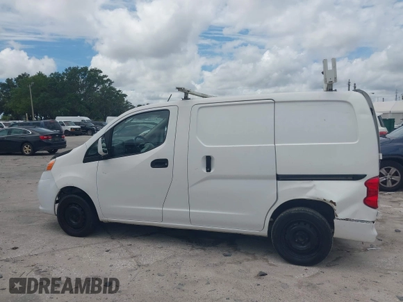 2018 Nissan NV200 S с VIN 3N6CM0KN8JK693823, выставлен на аукционе IAAI как лот 42255083 с пробегом 160 960 миль миль и . История ставок и продаж доступна на DreamBid. Изображение 14.