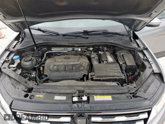 2021 Volkswagen Tiguan S with VIN 3VV1B7AX0MM033300, listed as a Copart auction lot 57270715 with 70,125 mi miles and Salvage title. Bid and sale history available at DreamBid. Image 12.