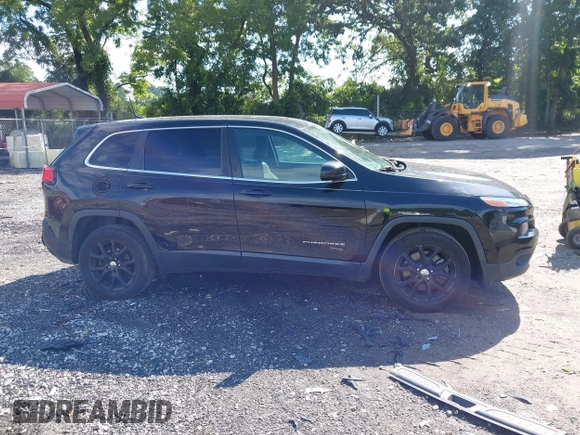 2018 Jeep Cherokee Latitude Tech Connect z VIN 1C4PJLCB1JD596112, wystawiony jako IAAI lot #42707705 z przebiegiem 184 586 mil mil oraz . Historia ofert i sprzedaży dostępna na DreamBid. Obrazek 13.