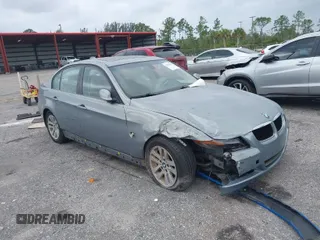 2006 BMW 3 Series 325i with VIN WBAVB135X6KX47659, listed as a IAAI auction lot 41915191 with 140,049 mi miles. Bid and sale history available at carsss.com. Image 1.