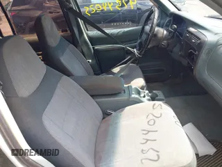 1996 Ford Explorer XL with VIN 1FMDU32X4TZA63759, listed as a IAAI auction lot 42544025 with 254,532 mi miles and . Bid and sale history available at DreamBid. Image 5.