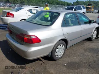 1998 Honda Accord LX with VIN 1HGCG5648WA084802, listed as a IAAI auction lot 42424338 with 201,552 mi miles and . Bid and sale history available at DreamBid. Image 4.
