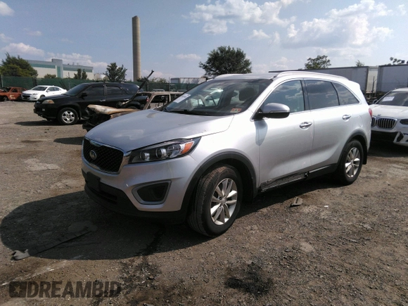 2017 Kia Sorento LX with VIN 5XYPGDA57HG302287, listed as a IAAI auction lot 40115161 with 152,588 mi miles and . Bid and sale history available at carsss.com. Image 2.