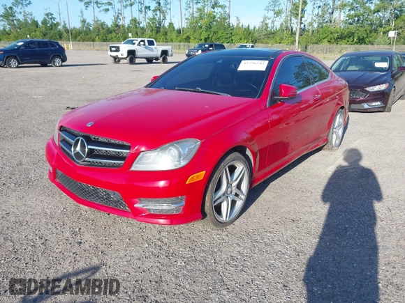 2014 Mercedes-Benz C 250 с VIN WDDGJ4HB4EG270202, выставлен на аукционе IAAI как лот 42756542 с пробегом 64 966 миль миль и . История ставок и продаж доступна на DreamBid. Изображение 2.
