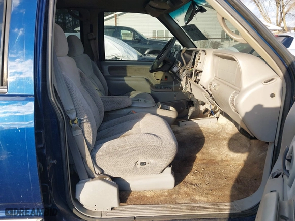 1998 Chevrolet Tahoe with VIN 1GNEK13RXWJ372276, listed as a IAAI auction lot 41458359 with 229,582 mi miles. Bid and sale history available at carsss.com. Image 5.