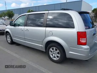 2010 Chrysler Town & Country Touring with VIN 2A4RR5D11AR432126, listed as a IAAI auction lot 42261584 with 135,638 mi miles and . Bid and sale history available at DreamBid. Image 3.