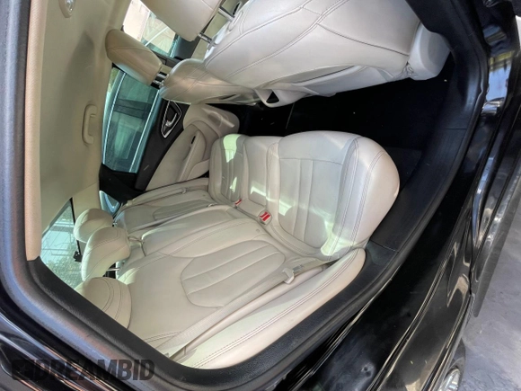 2016 Chrysler 200 Limited with VIN 1C3CCCAB7GN177569, listed as a Copart auction lot 52262965 with 113,366 mi miles and Clean Title. Bid and sale history available at carsss.com. Image 6.