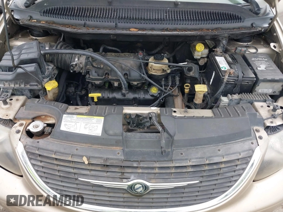 2003 Chrysler Town & Country LXi with VIN 2C4GP54L53R111892, listed as a IAAI auction lot 42069275 with 190,586 mi miles. Bid and sale history available at carsss.com. Image 10.