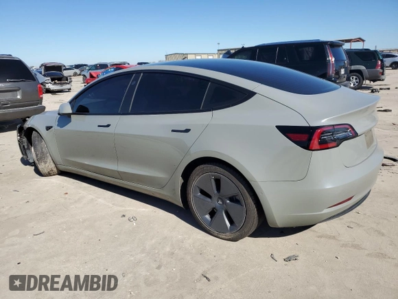2022 Tesla Model 3 z VIN 5YJ3E1EA5NF124425, wystawiony jako Copart lot #43804405 z przebiegiem 57 412 mil mil oraz Szkoda całkowita • Salvage title. Historia ofert i sprzedaży dostępna na DreamBid. Obrazek 2.