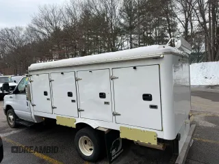 2018 Ford Econoline Commercial with VIN 1FDXE4FS9JDC33221, listed as a Copart auction lot 47133205 with 117,611 mi miles and Clean Title. Bid and sale history available at carsss.com. Image 4.