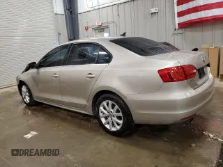 2014 Volkswagen Jetta SE with VIN 3VWD07AJ4EM229753, listed as a Copart auction lot 60331925 with 200,647 mi miles and Clean title. Bid and sale history available at DreamBid. Image 2.