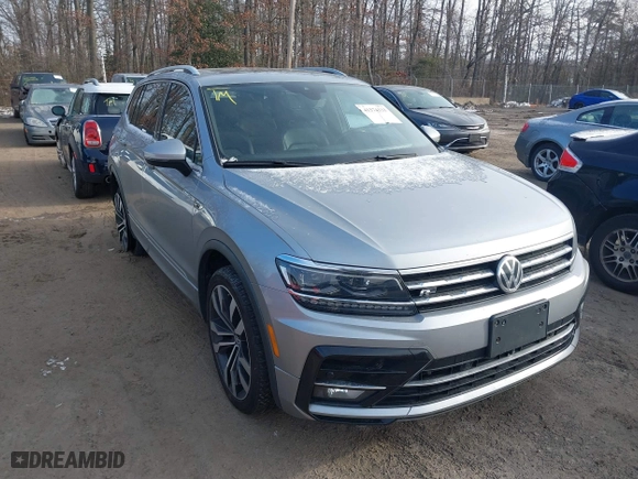 2019 Volkswagen Tiguan SEL Premium with VIN 3VV4B7AX3KM175019, listed as a IAAI auction lot 41374333 with 95,722 mi miles. Bid and sale history available at carsss.com. Image 1.