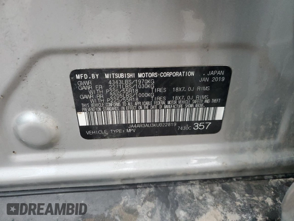 2019 Mitsubishi Outlander ES z VIN JA4AR3AU3KU022819, wystawiony jako Copart lot #48164425 z przebiegiem 61 965 mil mil oraz Szkody całkowita. Historia ofert i sprzedaży dostępna na DreamBid. Obrazek 14.
