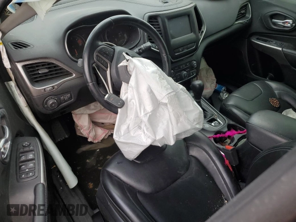 2020 Jeep Cherokee Latitude Plus with VIN 1C4PJLLB2LD528551, listed as a Copart auction lot 53190595 with 89,188 mi miles and Salvage title. Bid and sale history available at DreamBid. Image 8.