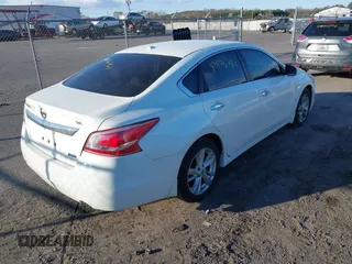 2013 Nissan Altima SV with VIN 1N4AL3AP1DC229855, listed as a IAAI auction lot 41876761 with 212,046 mi miles and . Bid and sale history available at carsss.com. Image 4.