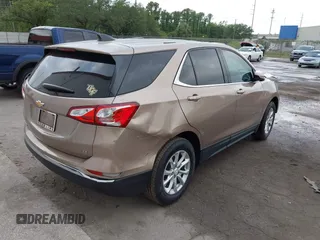 2019 Chevrolet Equinox LT z VIN 2GNAXKEV4K6259009, wystawiony jako IAAI lot #42148297 z przebiegiem 47 897 mil mil oraz . Historia ofert i sprzedaży dostępna na DreamBid. Obrazek 4.