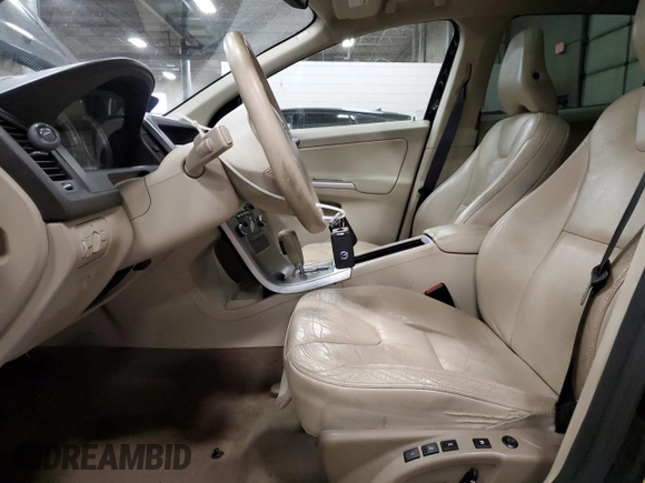 2010 Volvo XC60 3.0T z VIN YV4992DZ3A2033532, wystawiony jako Copart lot #50054555 z przebiegiem 166 061 mil mil oraz Szkoda całkowita • Salvage title. Historia ofert i sprzedaży dostępna na DreamBid. Obrazek 7.