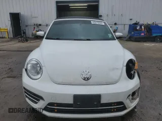 2018 Volkswagen Beetle S with VIN 3VW5DAAT2JM505073, listed as a Copart auction lot 43575655 with 100,854 mi miles and Salvage title. Bid and sale history available at DreamBid. Image 5.